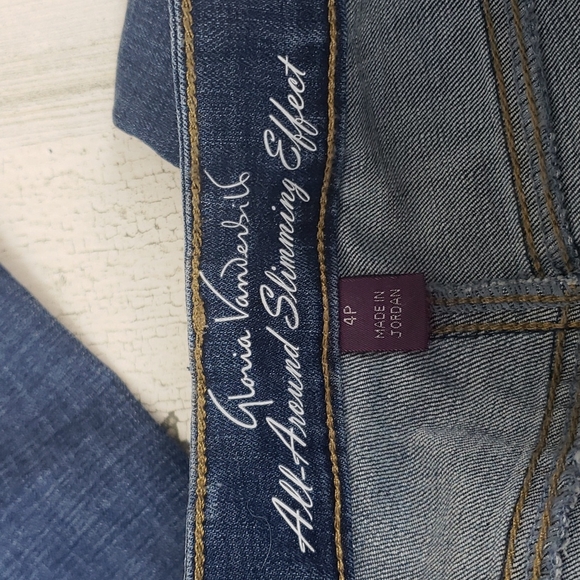 Gloria Vanderbilt straight leg All Around Slimming Effect blue jeans Size 4P - Picture 5 of 8